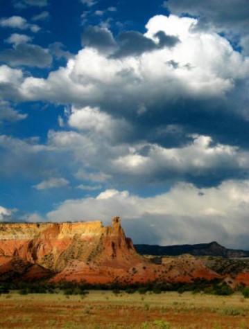 Ghost Ranch, Chimney in the Clouds